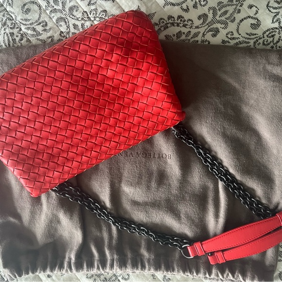 Bitters Vener’s Red Intrecciato Leather ‘Olimpia’ bag - Picture 8 of 8